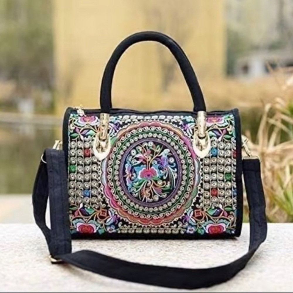 Daubdo Black Floral Canvas Embroidered Casual Shoulder Satchel Bag - Picture 1 of 11